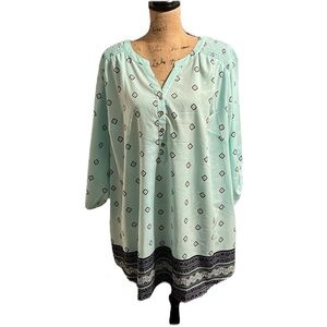 Croft & Barrow blue button front tunic top